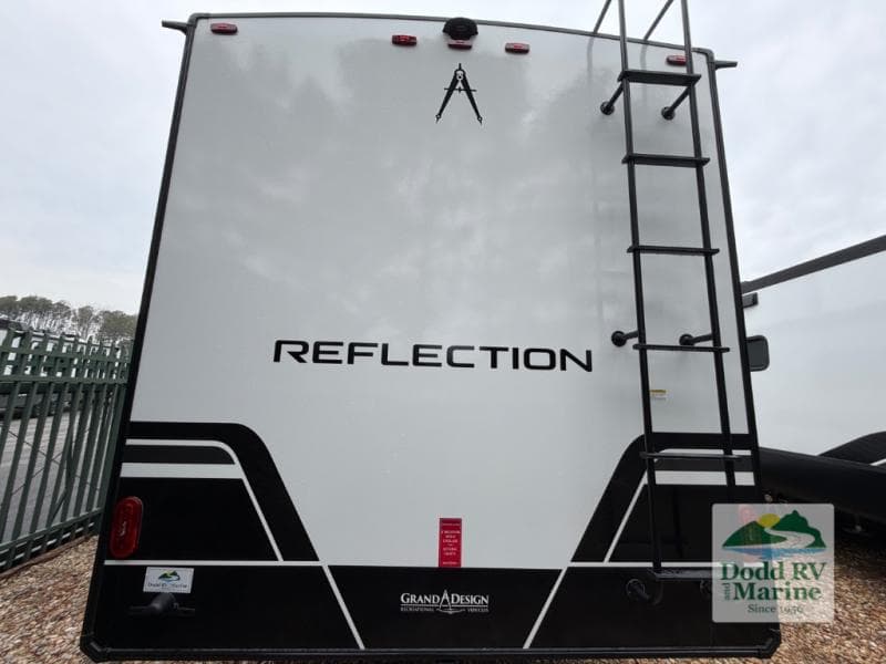 New 2026 Grand Design REFLECTION 322FKTS - photo - 53