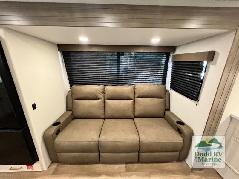 New 2027 Grand Design TRANSCEND XPLOR 285RKT - photo - 10