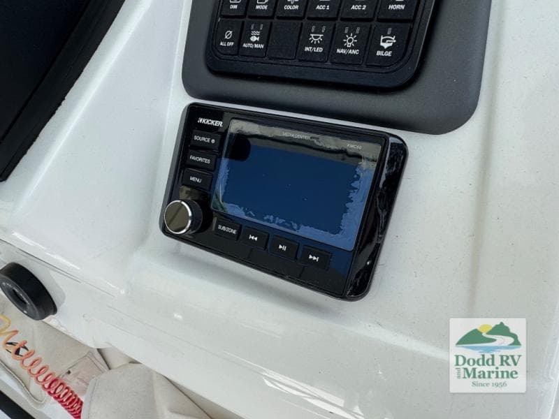 Pre-Owned 2023 Tracker TAHOE 2150CC - photo - 28