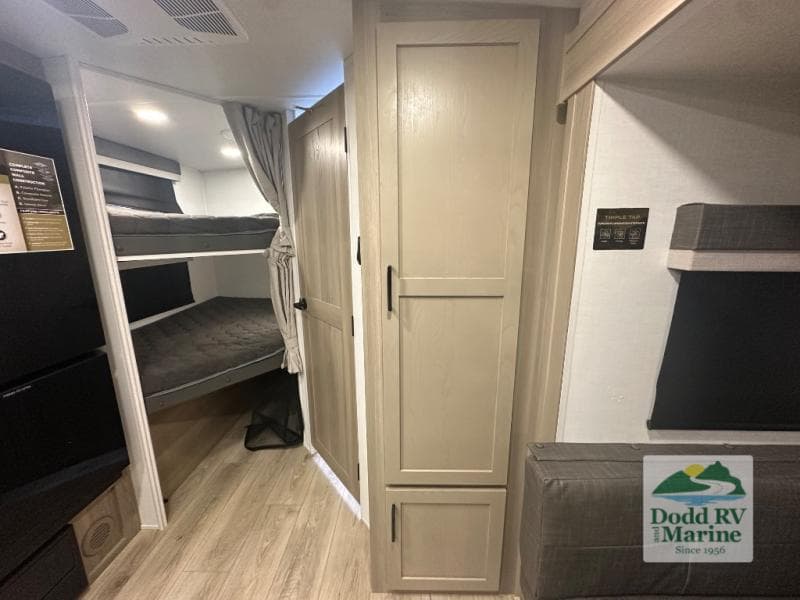 New 2026 Forest River ROCKWOOD MINI LITE 2509S - photo - 18