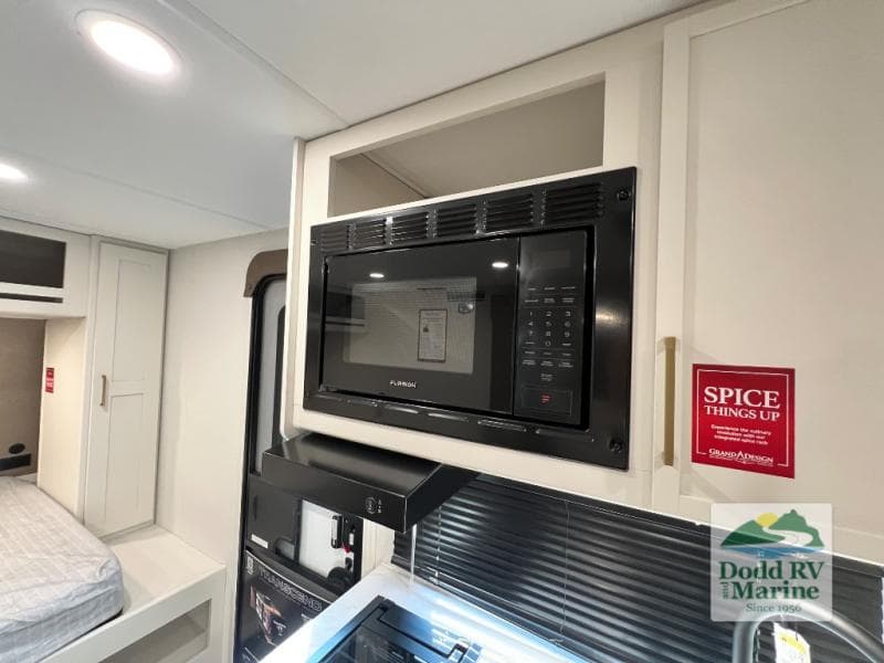 New 2027 Grand Design TRANSCEND ONE 161DB - photo - 15