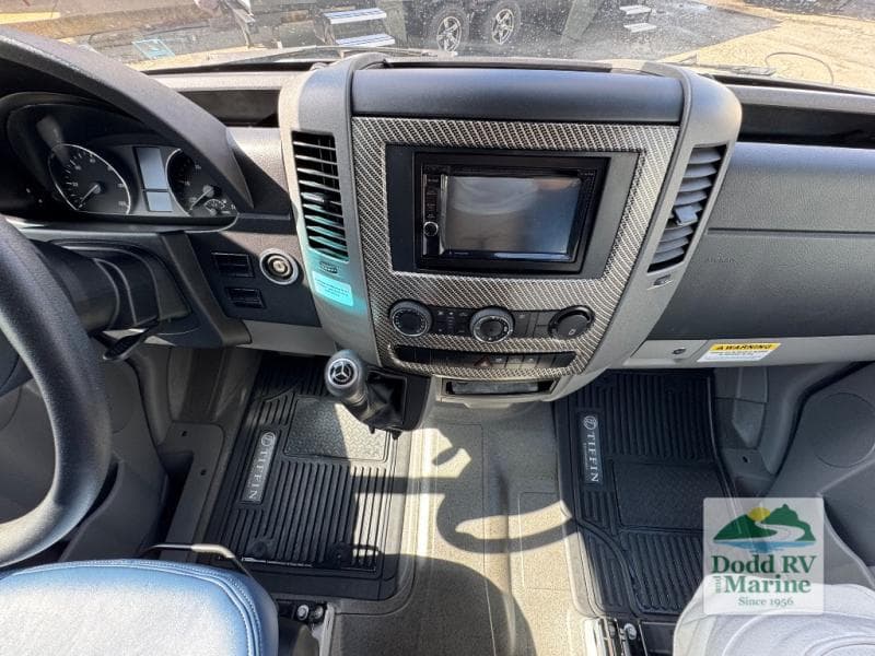 Pre-Owned 2019 Tiffin Wayfarer 24TW - photo - 10