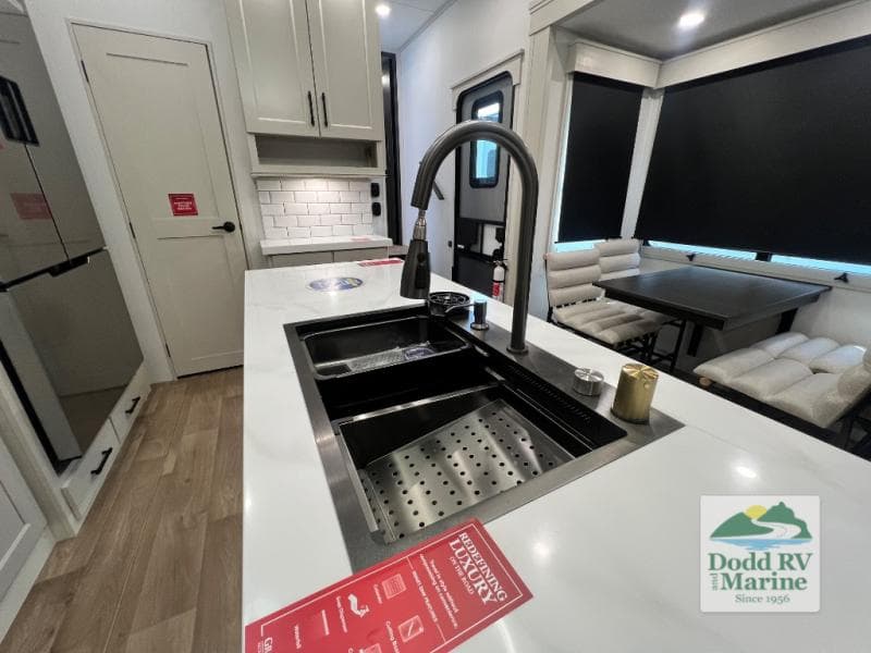 New 2026 Grand Design SOLITUDE 310GK - photo - 23