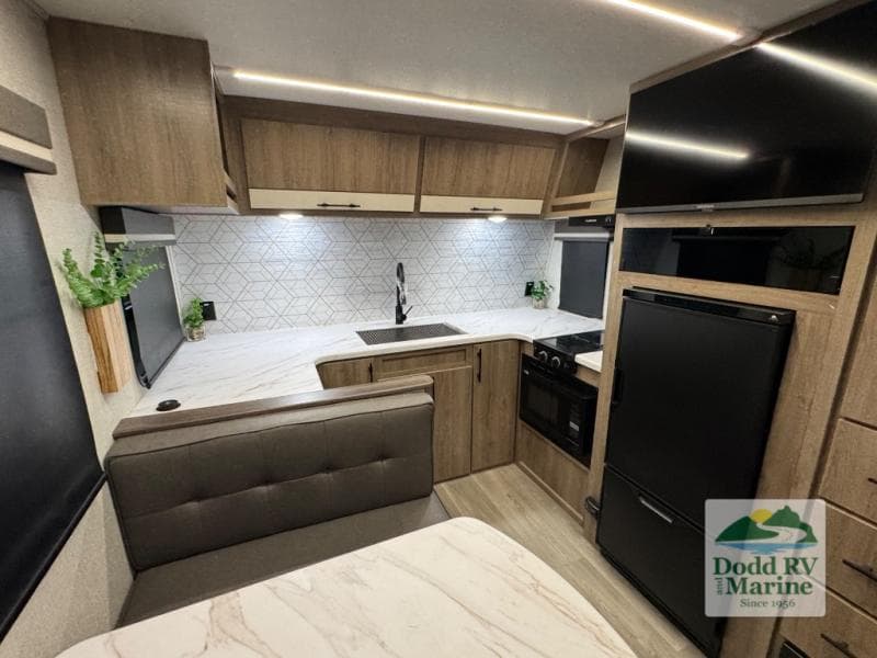 Pre-Owned 2024 Grand Design IMAGINE 15BH - photo - 5