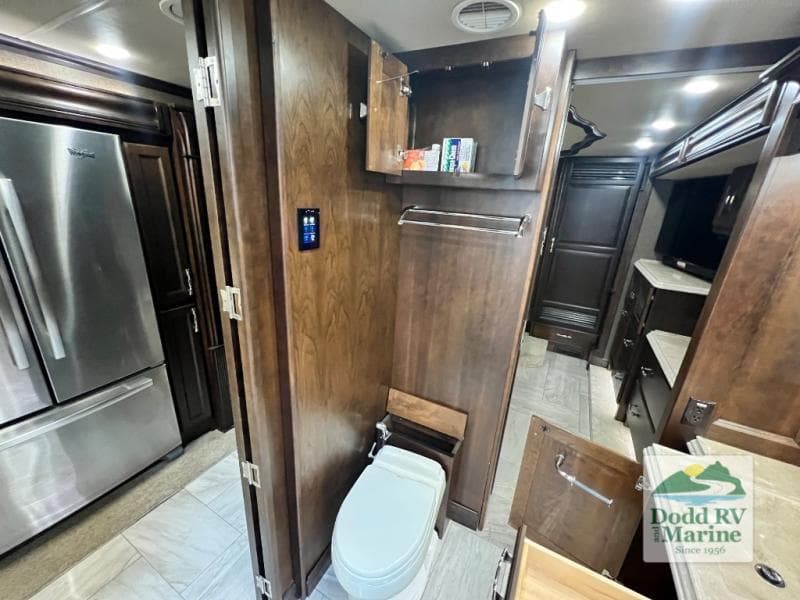 Pre-Owned 2017 Tiffin ALLEGRO BUS 37AP - photo - 49