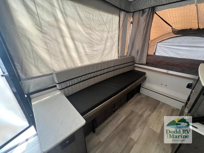 Pre-Owned 2022 Coachmen CLIPPER 1285SST - photo - 15