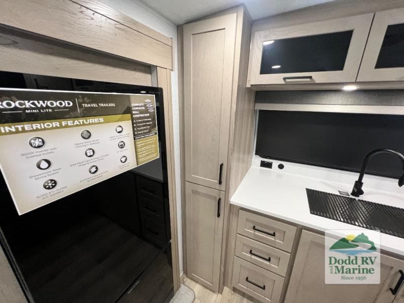 New 2026 Forest River ROCKWOOD MINI LITE 2523MBR - photo - 26