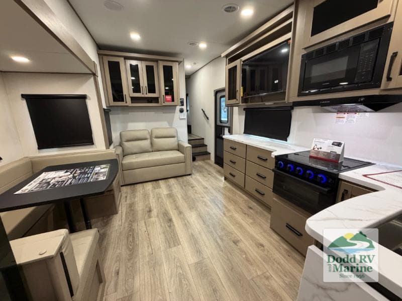 New 2026 Grand Design REFLECTION 100 SERIES 27BH - photo - 6