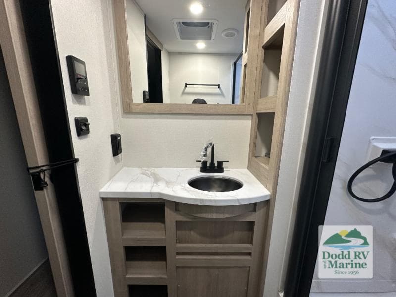 New 2026 Grand Design IMAGINE XLS 25RLE - photo - 34