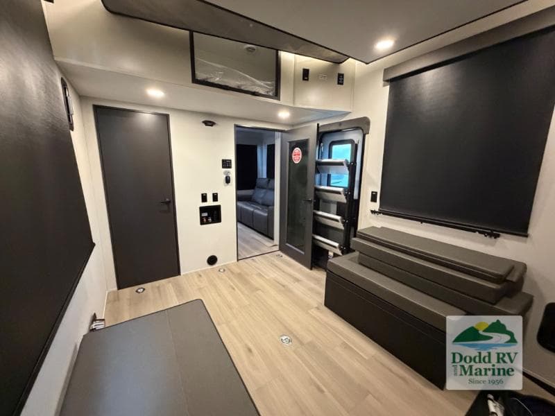 New 2026 Grand Design MOMENTUM G-CLASS 320G - photo - 43