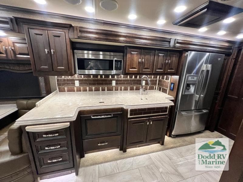 Pre-Owned 2017 Tiffin ALLEGRO BUS 37AP - photo - 14