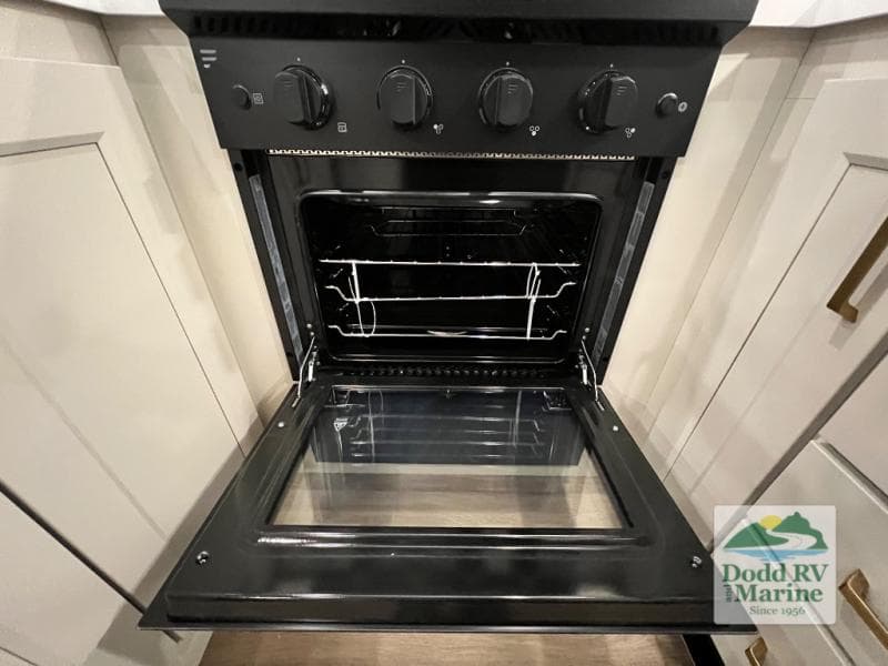 New 2027 Grand Design SOLITUDE INFLUENCE 3904BH - photo - 28