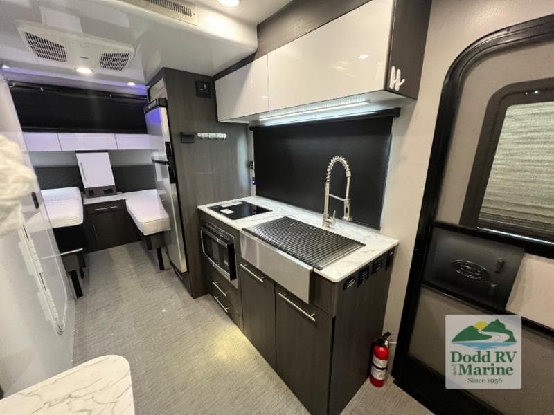 Pre-Owned 2024 Intech EXPEDITION OVR - photo - 19