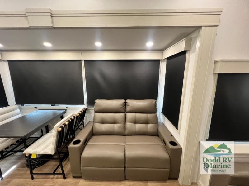 New 2026 Grand Design SOLITUDE 310GK - photo - 21