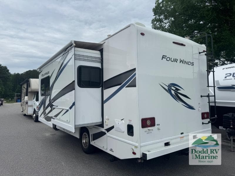 2023 Thor Motor Coach FOUR WINDS 25M Photo in Yorktown VA 23692