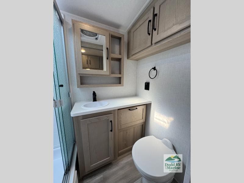 Pre-Owned 2024 Forest River ROCKWOOD 2517S - photo - 13