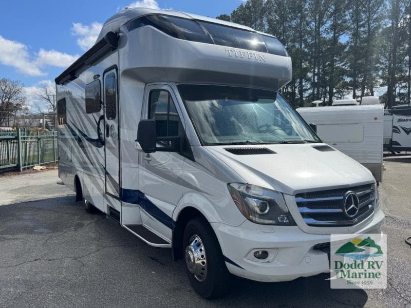 2019 Tiffin Wayfarer 24TW Photo in Yorktown VA 23692