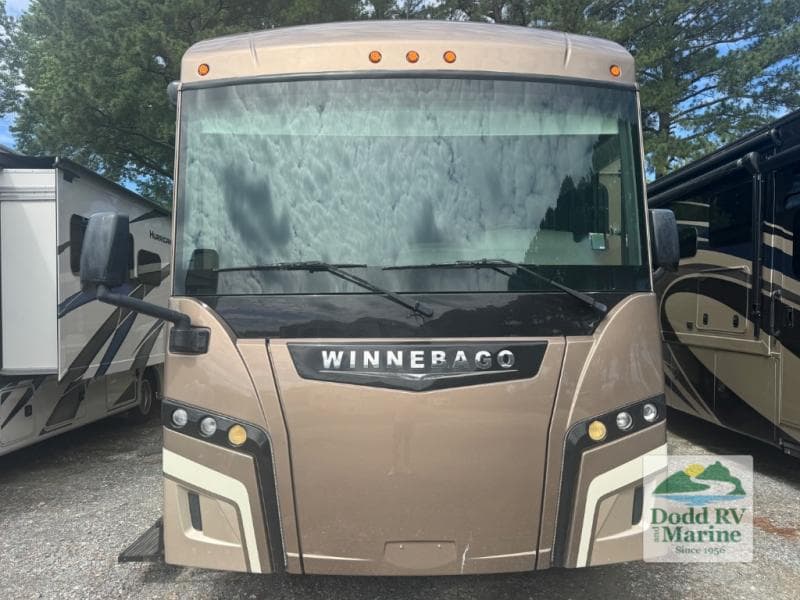 Pre-Owned 2018 Winnebago FORZA 38F - photo - 33