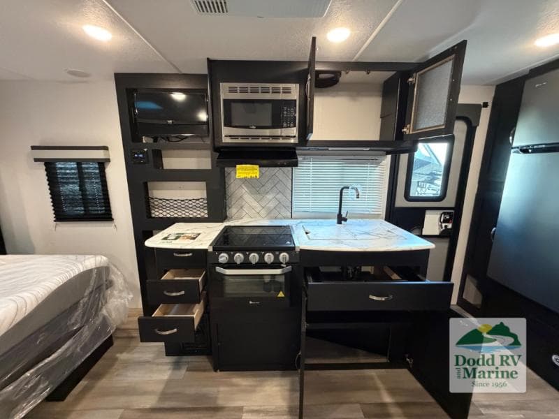 2023 Coachman Freedom Express 192RBS Photo in Yorktown VA 23692