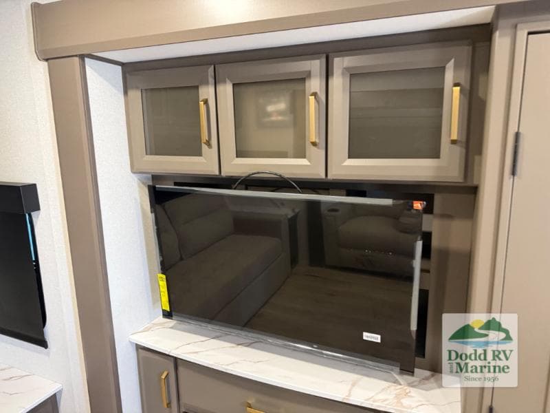 New 2027 Grand Design REFLECTION 100 SERIES 29RL - photo - 16