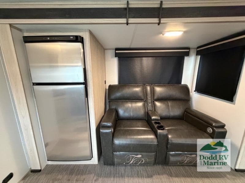 Pre-Owned 2022 Heartland Sundance 265BH - photo - 9
