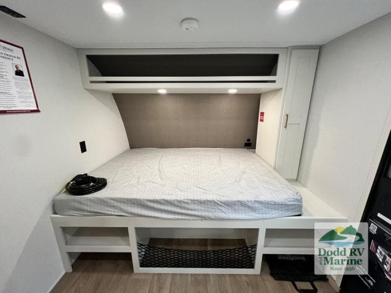 New 2027 Grand Design TRANSCEND ONE 161DB - photo - 6