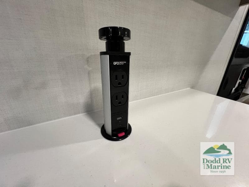 New 2026 Forest River ROCKWOOD MINI LITE 2523MBR - photo - 14