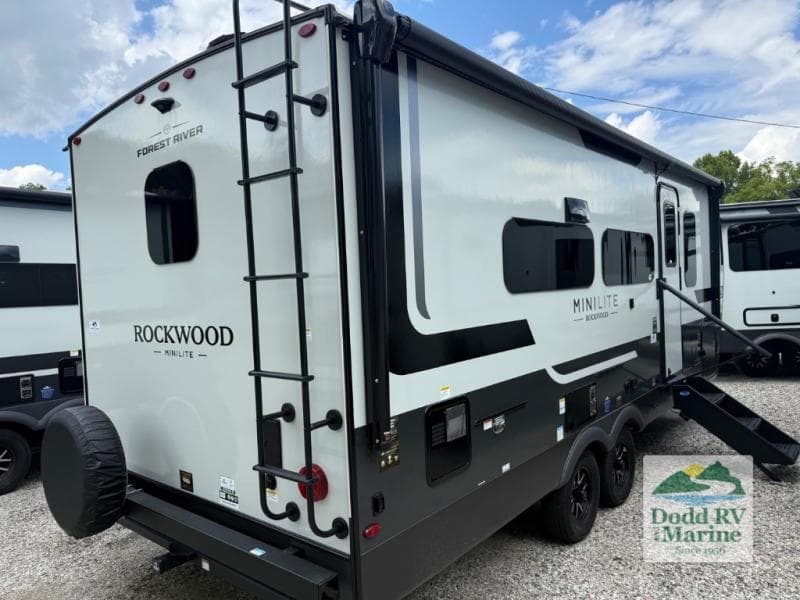 2027 Forest River ROCKWOOD MINI LITE 2524FBT Photo in Yorktown VA 23692