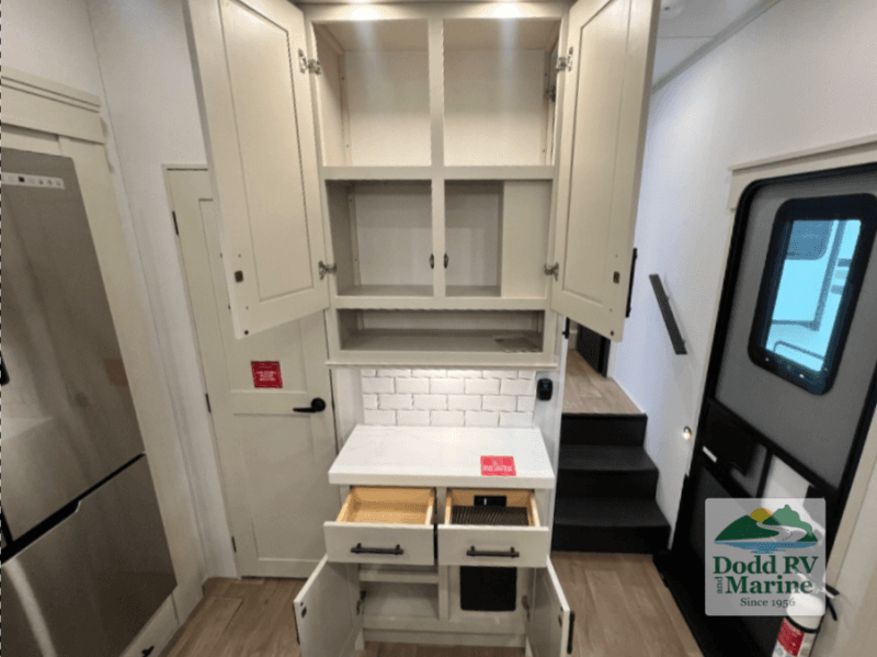 New 2026 Grand Design SOLITUDE 310GK - photo - 5