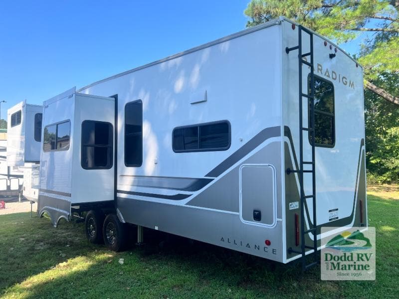 Pre-Owned 2025 Alliance PARADIGM 382RK - photo - 52