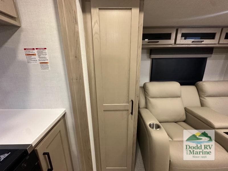 New 2026 Forest River ROCKWOOD MINI LITE 2515S - photo - 17