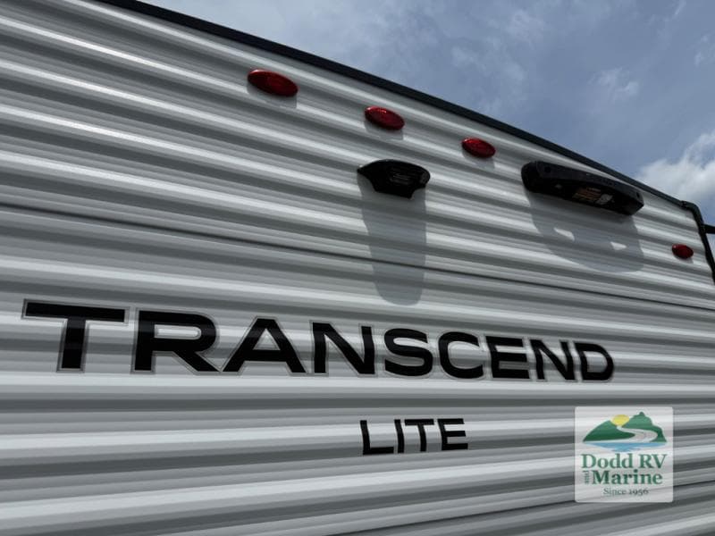 New 2027 Grand Design TRANSCEND LITE 121RBL - photo - 38