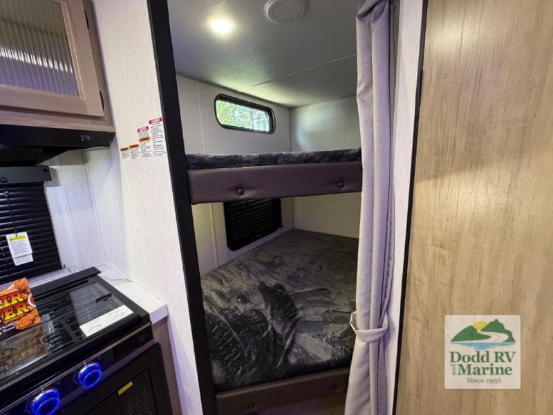 New 2026 Forest River CHEROKEE GREY WOLF 23MS - photo - 25
