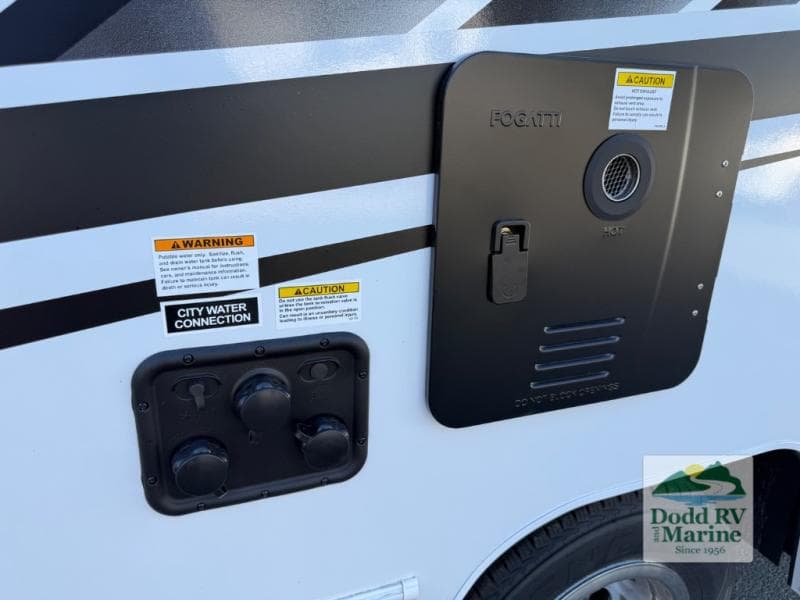 New 2027 Coachmen LEPRECHAUN 210QSS - photo - 56