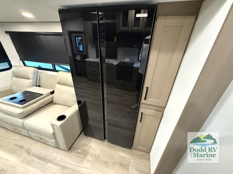 New 2027 Grand Design REFLECTION 150 SERIES 260RD - photo - 12