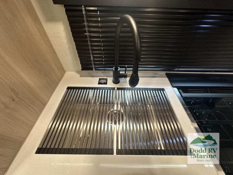 New 2026 Forest River ROCKWOOD MINI LITE 2515S - photo - 14
