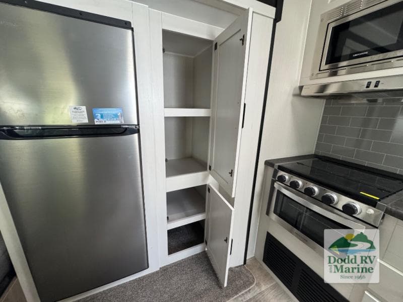 Pre-Owned 2023 Forest River 25BHSC PUMA - photo - 7