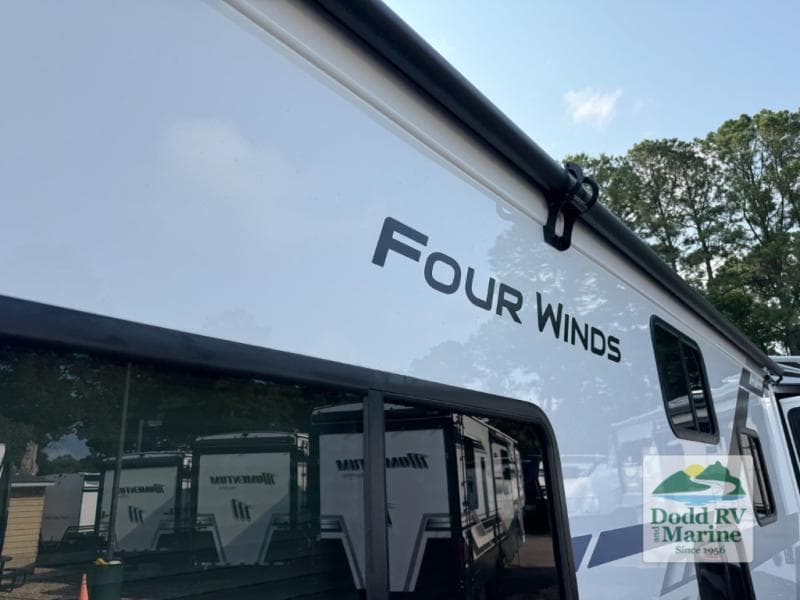 New 2027 Thor Motor Coach FOUR WINDS 31E - photo - 56