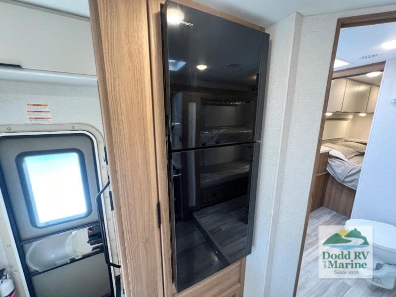 New 2027 Thor Motor Coach FOUR WINDS 31E - photo - 30