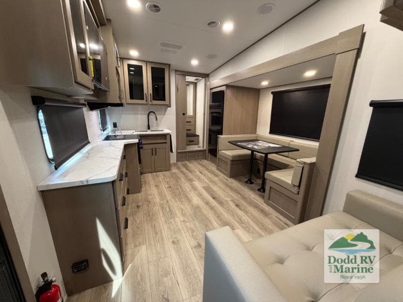New 2026 Grand Design REFLECTION 100 SERIES 27BH - photo - 5