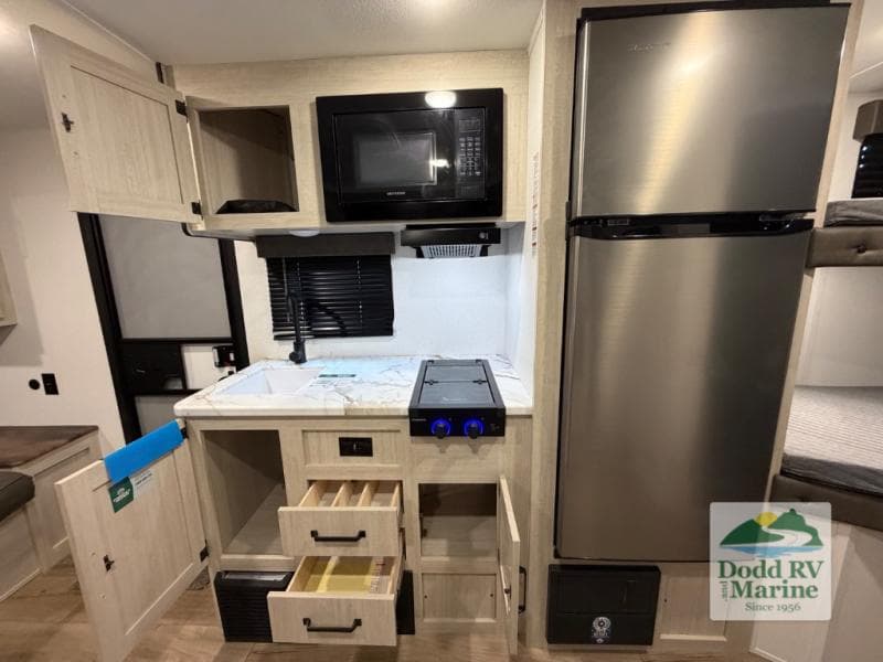 New 2026 Forest River PUMA CAMP EDITION 18BHCE - photo - 8