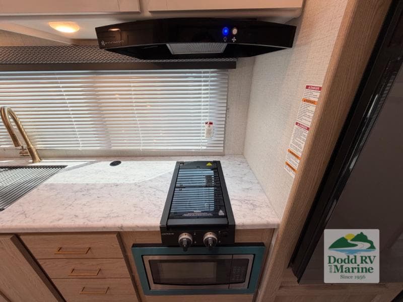 New 2026 Thor Motor Coach FOUR WINDS 24LT - photo - 19