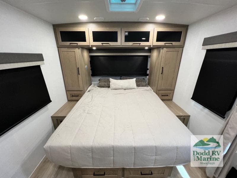 New 2027 Forest River ROCKWOOD MINI LITE 2524FBT - photo - 6