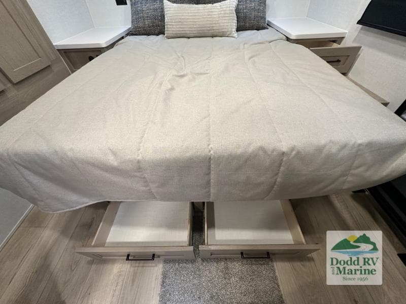 New 2026 Forest River ROCKWOOD MINI LITE 2515S - photo - 26