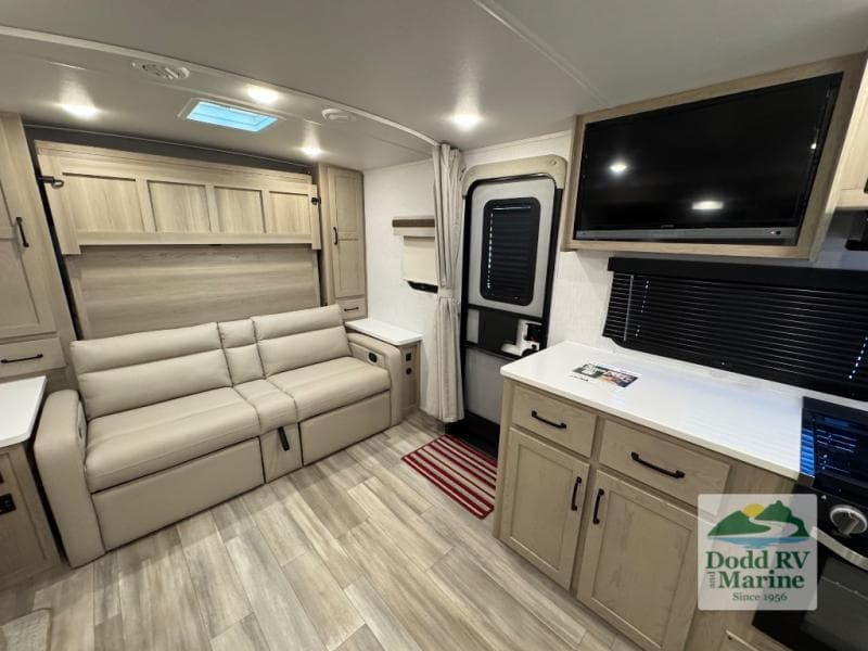 Pre-Owned 2024 Forest River ROCKWOOD 2517S - photo - 7