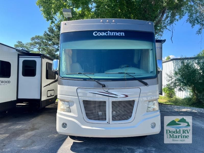 Pre-Owned 2015 Forest River Mirada 35BH - photo - 15