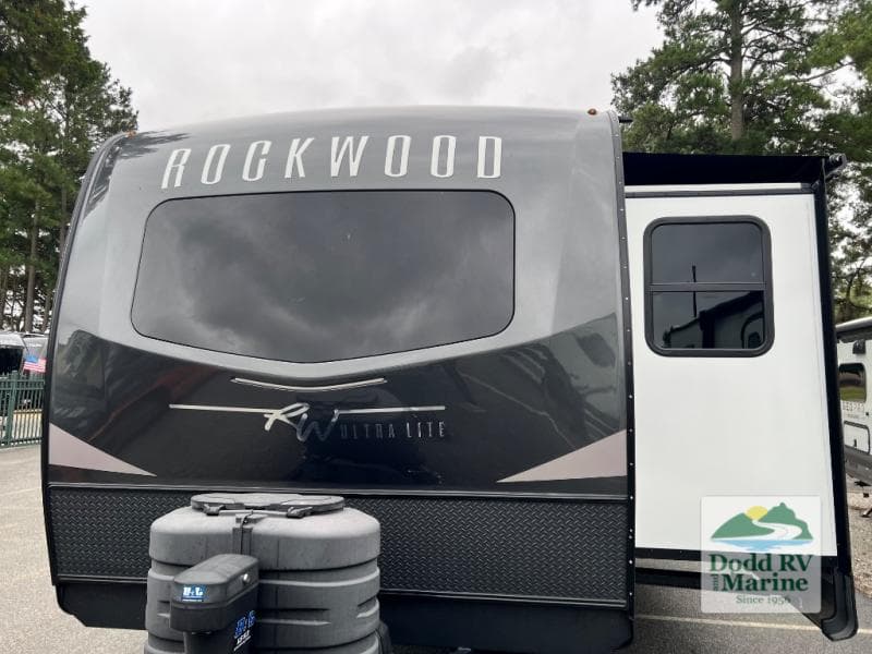 Pre-Owned 2025 Forest River ROCKWOOD 2608BS - photo - 47