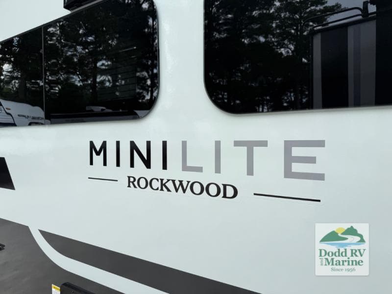 New 2027 Forest River ROCKWOOD MINI LITE 2524FBT - photo - 39