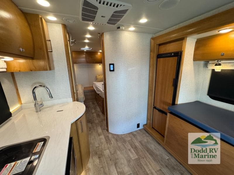 2019 Tiffin Wayfarer 24TW Photo in Yorktown VA 23692