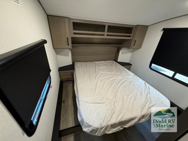 New 2027 Grand Design REFLECTION 150 SERIES 260RD - photo - 26